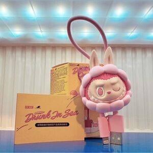 Pop Mart Labubu iPhone Charge - Shell